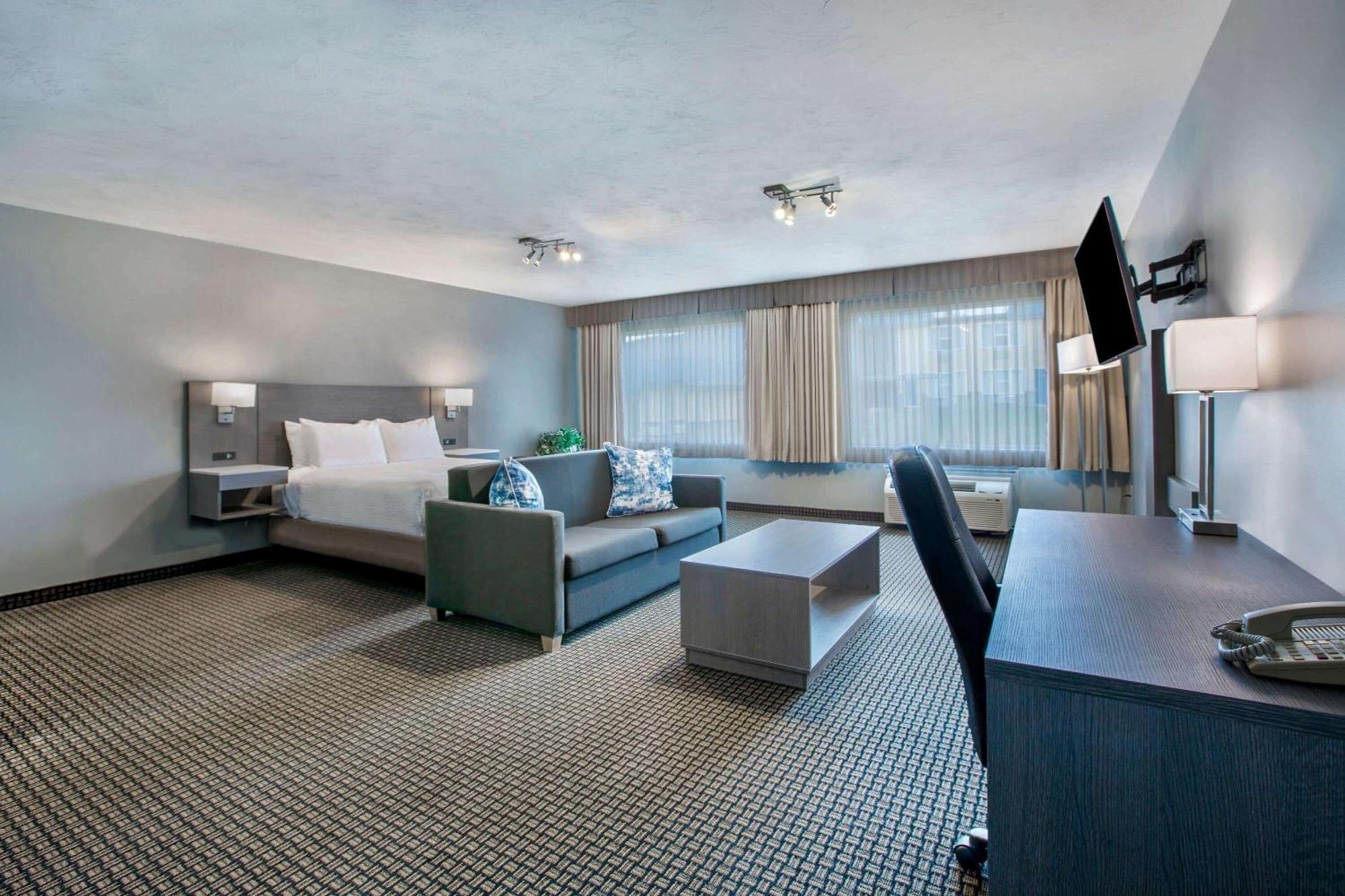Days Inn & Suites By Wyndham Moncton Kültér fotó