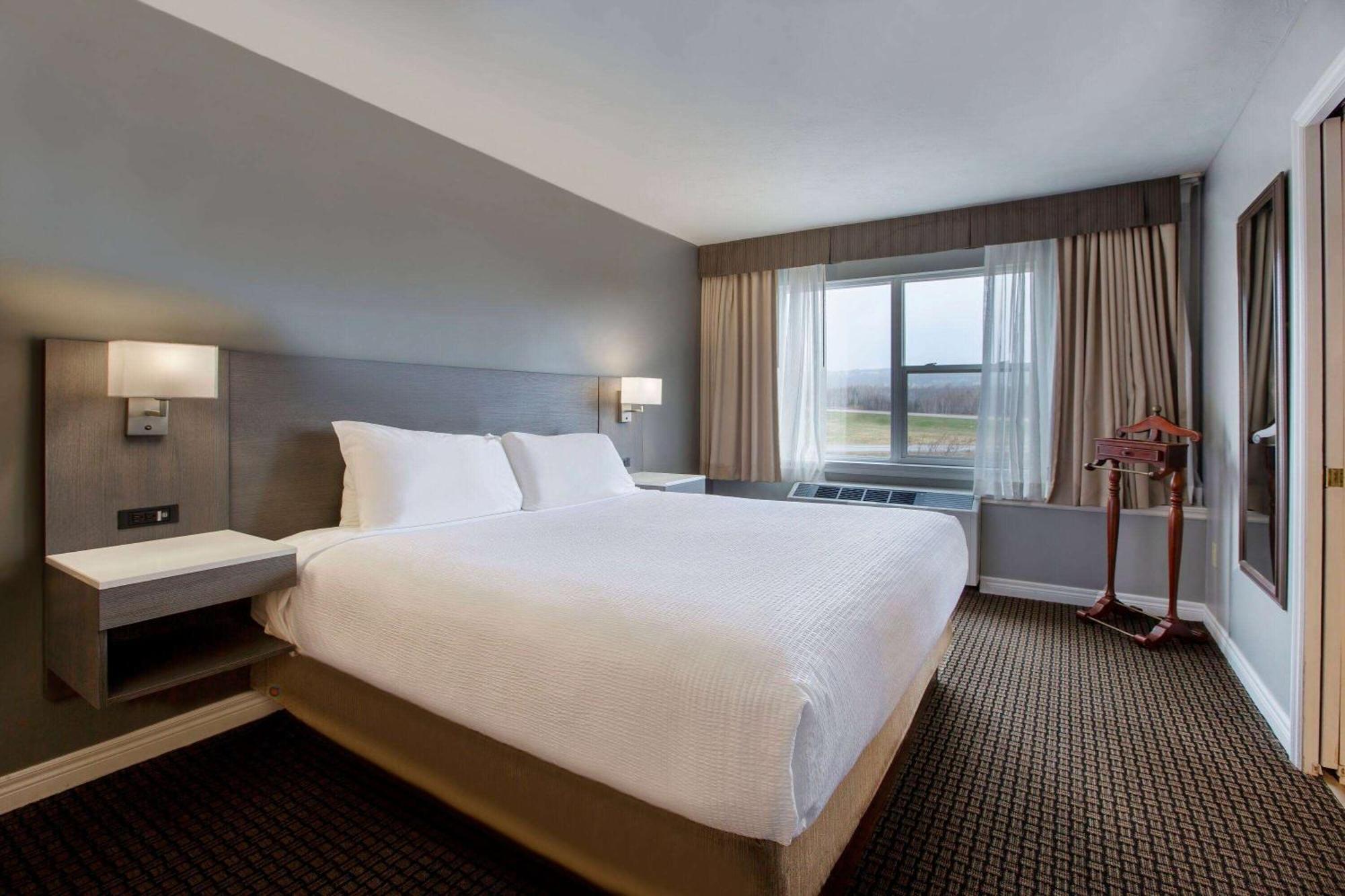 Days Inn & Suites By Wyndham Moncton Kültér fotó
