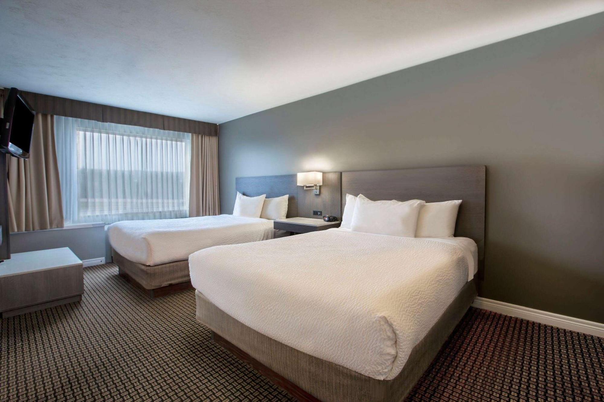 Days Inn & Suites By Wyndham Moncton Kültér fotó