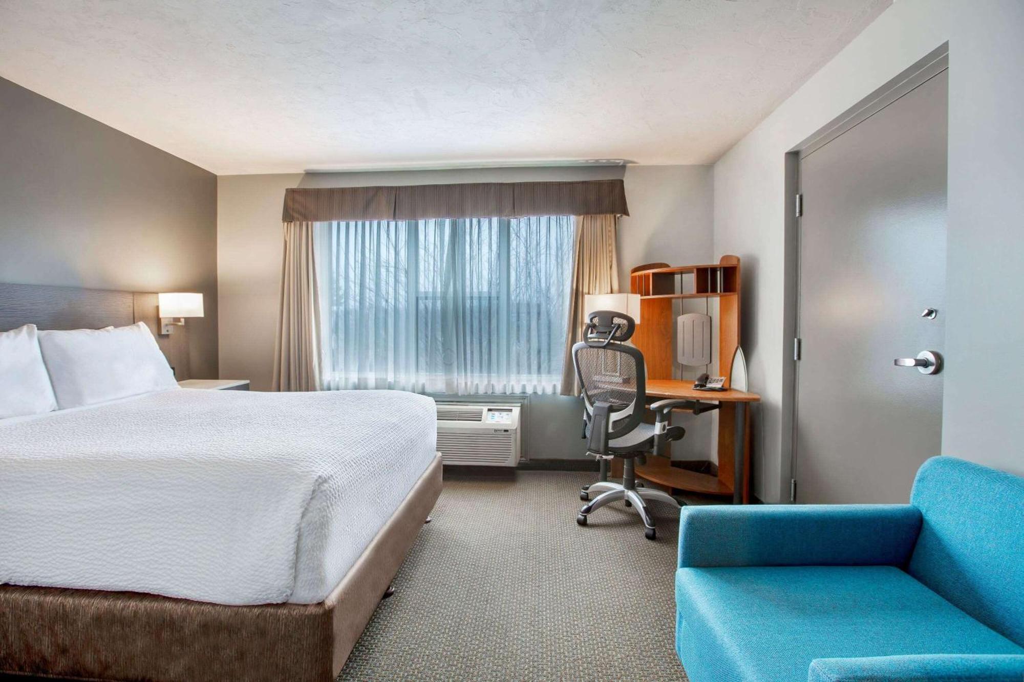 Days Inn & Suites By Wyndham Moncton Kültér fotó