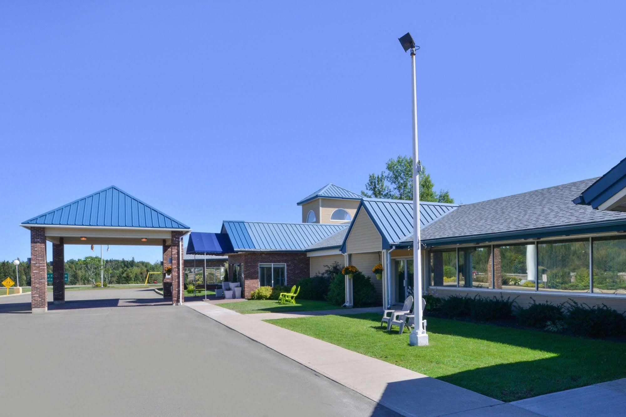 Days Inn & Suites By Wyndham Moncton Kültér fotó